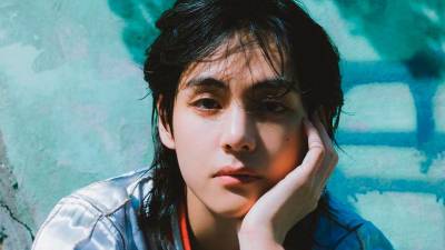 bts’-v-shines-on-billboard-charts