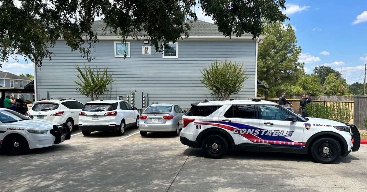 female-home-invader-shot-by-woman-in-apartment-after-kicking-in-her-door