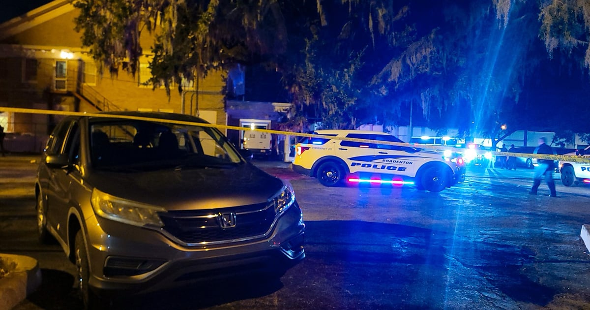 gunfire-erupts-outside-funeral-home,-bystander-stops-shooter