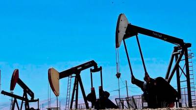 crude-oil-and-natural-gas-production-down-33%-and-3.7%-in-2q-2023