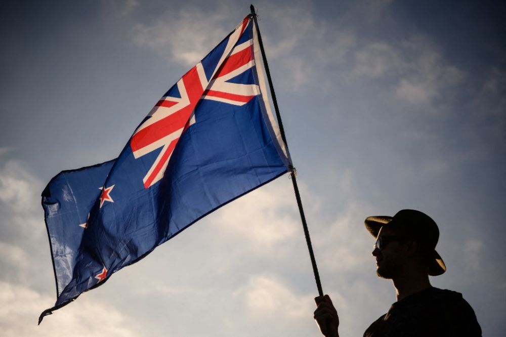 new-zealand-economy-pulls-away-from-brink-of-recession