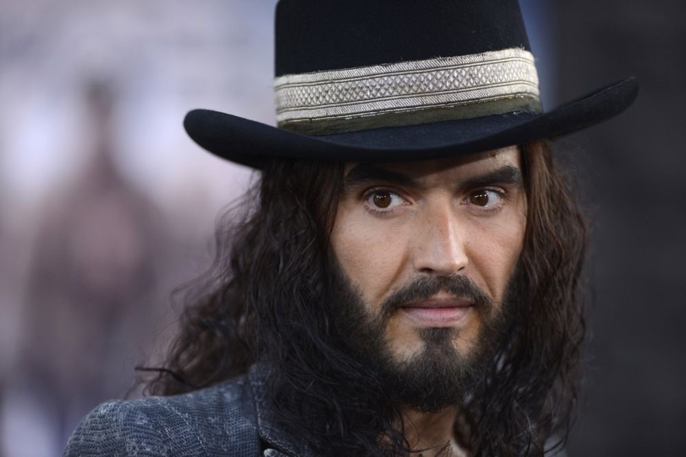 woman-claims-russell-brand-exposed-himself-to-her