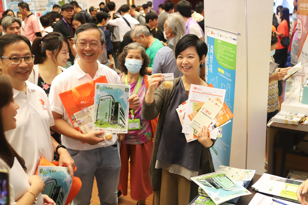 何永賢：過渡性房屋項目進展理想