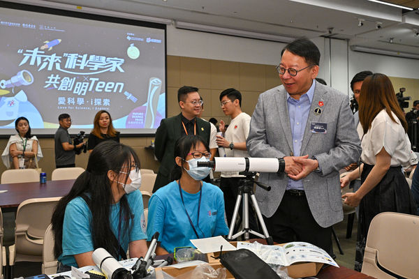政府考慮增加共創明teen名額