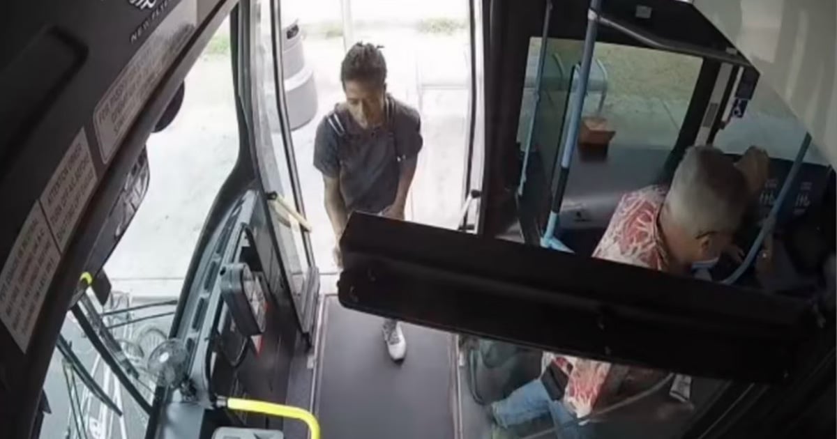 25-year-old-arrested-for-shooting-man-on-a-bus-who-he-thought-was-laughing-at-him-but-was-actually-laughing-at-a-fart