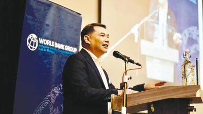 rafizi:-government-to-introduce-targeted-subsidies-in-2024