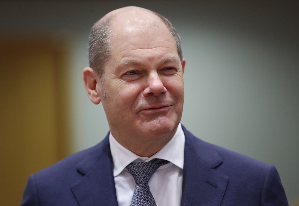 germany’s-scholz-vows-action-after-molotovs-thrown-at-synagogue