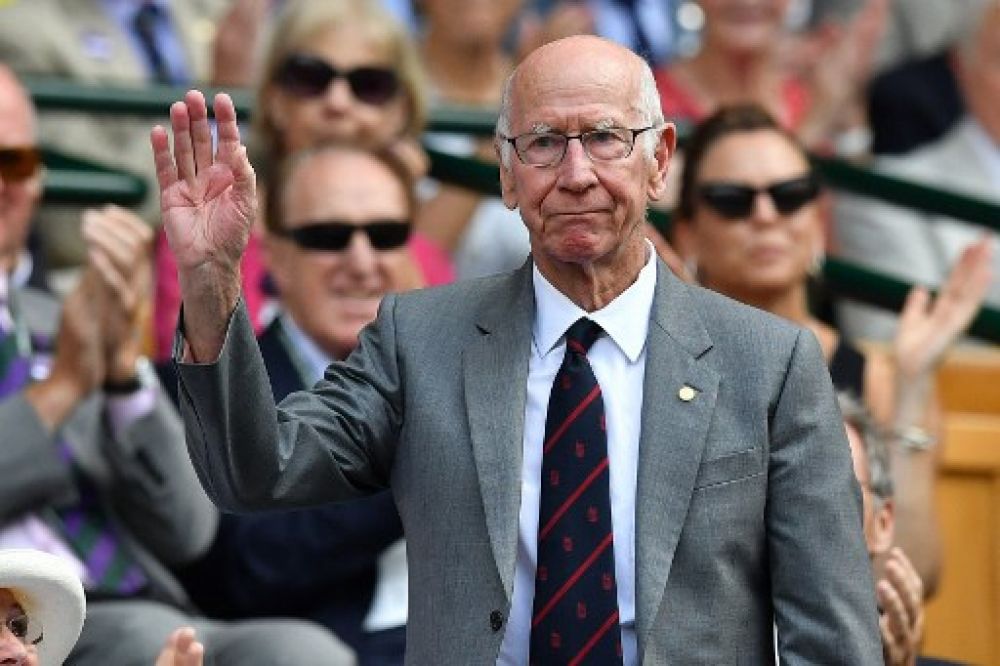 england-world-cup-winner-bobby-charlton-dies-aged-86