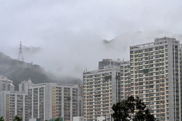 10月多雲多雨