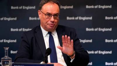 bank-of-england-keeps-rates-at-15-year-high,-rules-out-quick-cuts