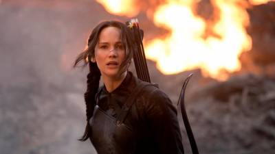 lawrence’s-katniss-unlikely-return