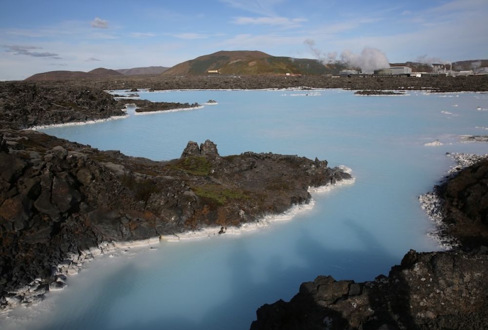iceland-volcano-could-destroy-town-of-grindavik,-say-experts