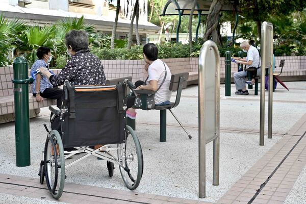 10月綜援個案跌0.2%