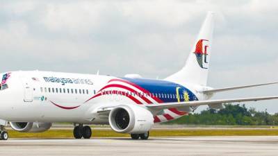 malaysia-aviation-group’s-first-boeing-737-8-lands-at-klia