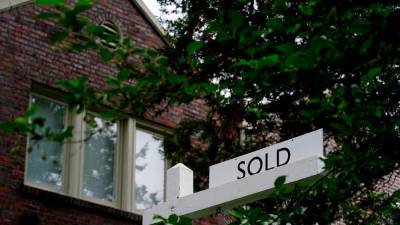 higher-mortgage-rates-weigh-on-us-new-home-sales-in-october