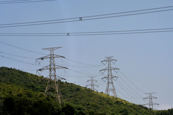 兩電明年淨電費下調最少7.4%