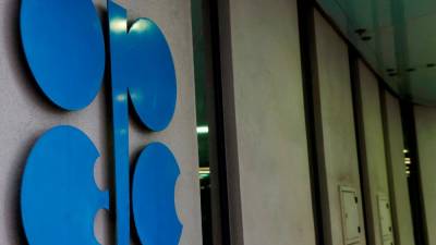 oil-falls-over-2%-after-opec+-cuts-fall-short-of-expectations