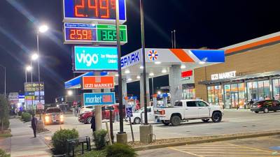 oil-prices-slump-as-build-in-us-petrol-stocks-fuel-demand-concerns