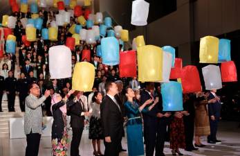 pm-anwar-and-wife-attend-pre-gala-commemorative-lighting-ceremony-in-tokyo