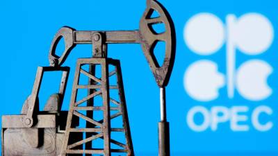 oil-prices-slip-as-angola-decides-to-exit-opec