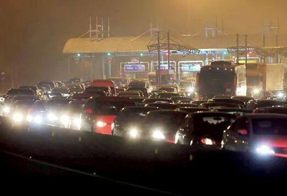 slow-traffic-along-major-highways