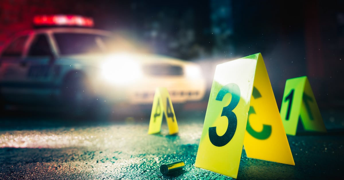 father-shoots-daughter’s-attacker,-then-gets-shot-as-suspect-wrestles-gun-away