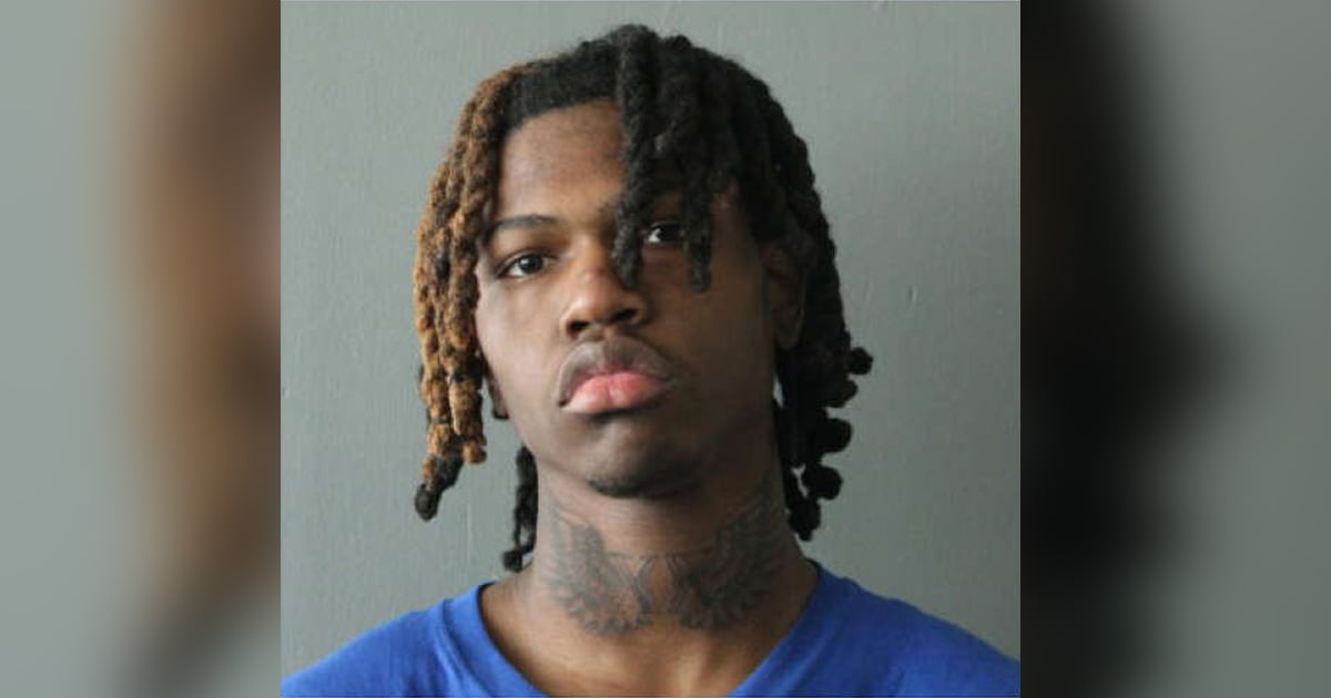 carjacking-flipped:-chicago-resident-retrieves-gun,-forces-thief-out-at-gunpoint