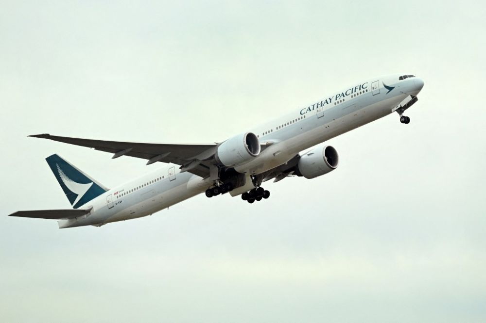cathay-pacific-plane-‘struck’-by-korean-air-aircraft-at-japan-airport,-no-injuries