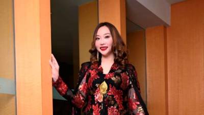 model-and-cultural-stalwart