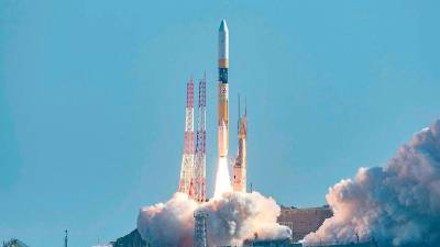 japan’s-lunar-probe-lands-on-moon
