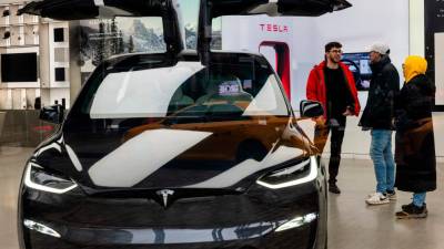 tesla-loses-us$80b-in-market-value-after-musk-sales-growth-warning