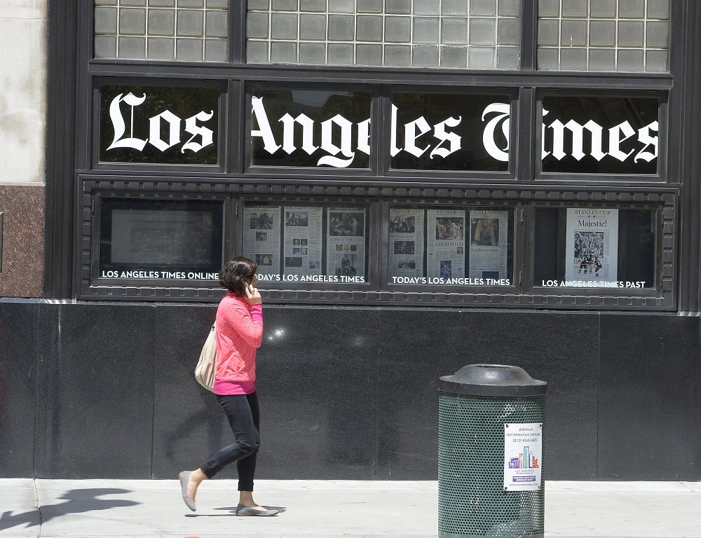 la-times-staff-walk-out-over-job-cut-threats