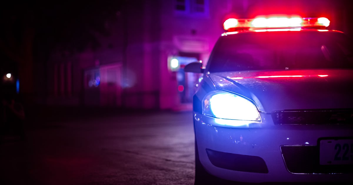 armed-ex-boyfriend-kicks-in-woman’s-door,-who-then-shoots-him,-sending-him-to-the-hospital