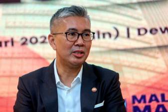 tengku-zafrul-says-will-meet-microsoft-ceo-in-mission-to-make-malaysia-digital-hub-of-asean