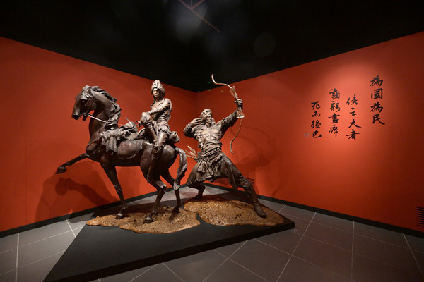 暢遊雕塑展-細看金庸筆下人物