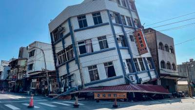 taiwan-earthquake-–-four-dead,-dozens-injured