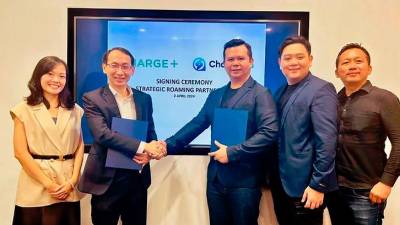 leading-singapore,-malaysia-ev-charging-operators-in-roaming-deal