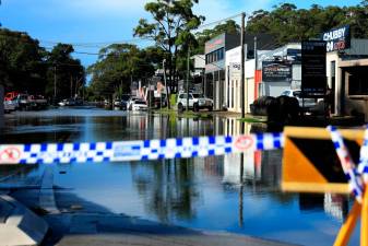 hundreds-evacuated-after-flooding-in-australia