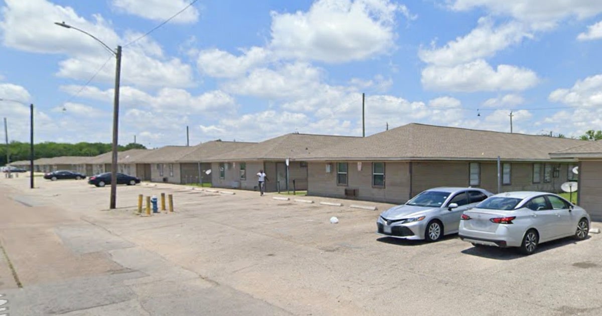 security-guard’s-defensive-shooting-leads-to-grand-jury-review-in-houston-incident