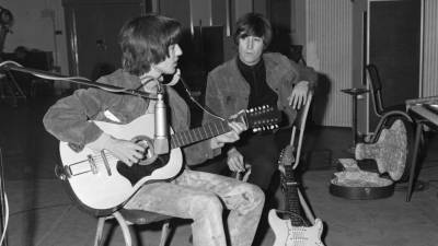 john-lennon’s-guitar-found-50-years-later