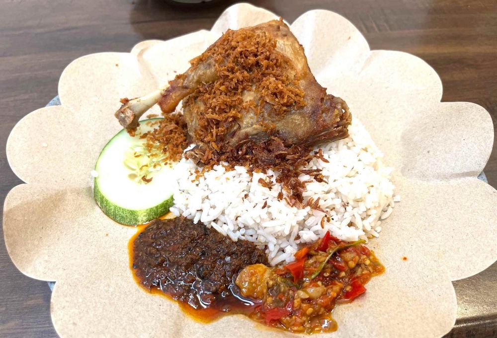 bebek,-balado,-satay-stand-out-in-indonesian-casual-dining