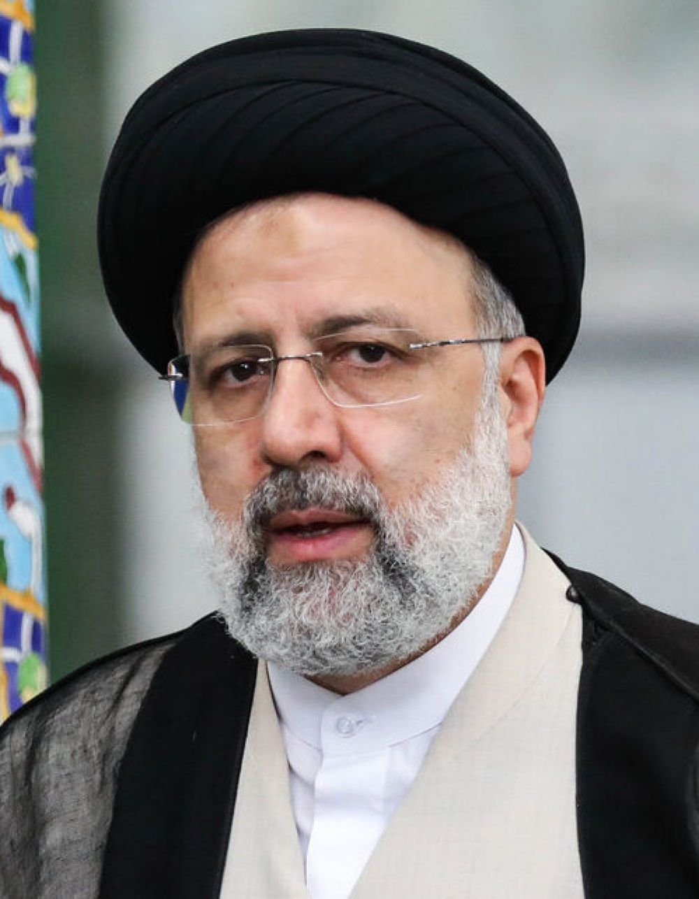 iranian-president,-foreign-minister-die-in-copter-crash