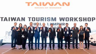 promoting-‘waves-of-wonder’