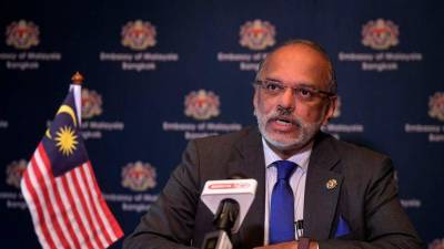 all-malaysians-on-turbulence-hit-singapore-airlines-flight-in-stable-condition-–-envoy