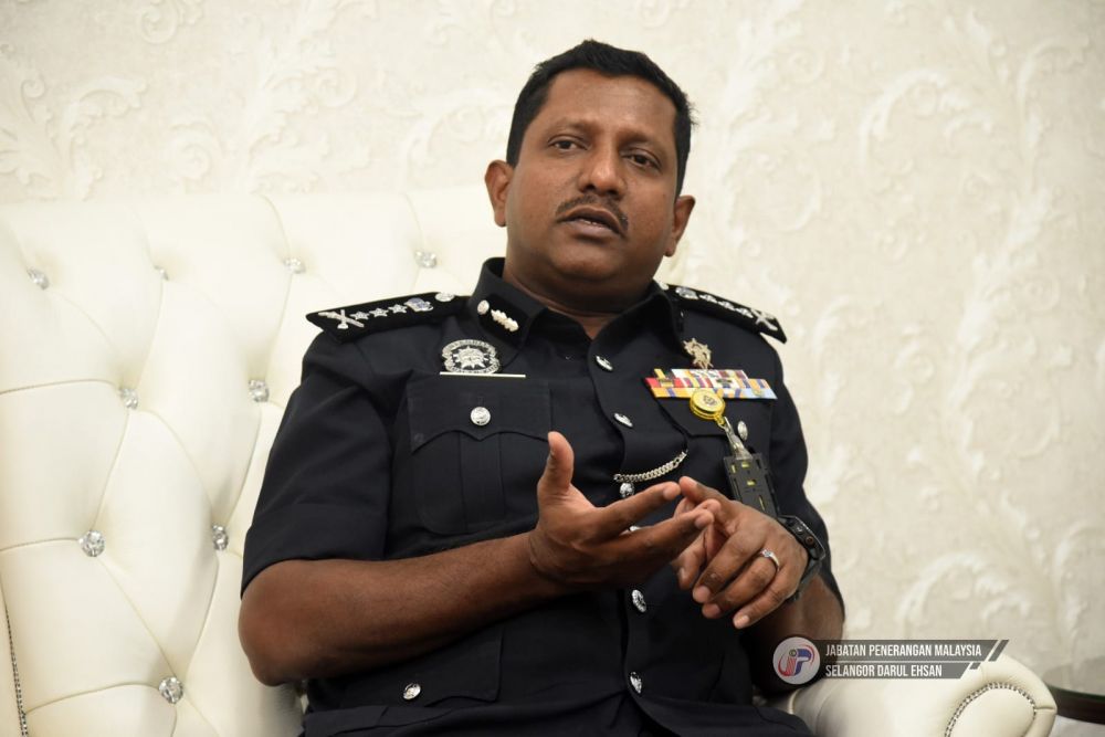 cops-tracking-down-people-behind-acid-attack-footage-leak