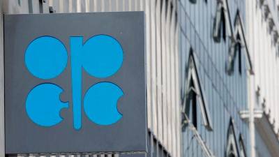 oil-prices-gain-on-expectations-opec+-will-extend-output-cuts