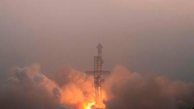 in-first,-spacex’s-megarocket-starship-nails-ocean-splashdown