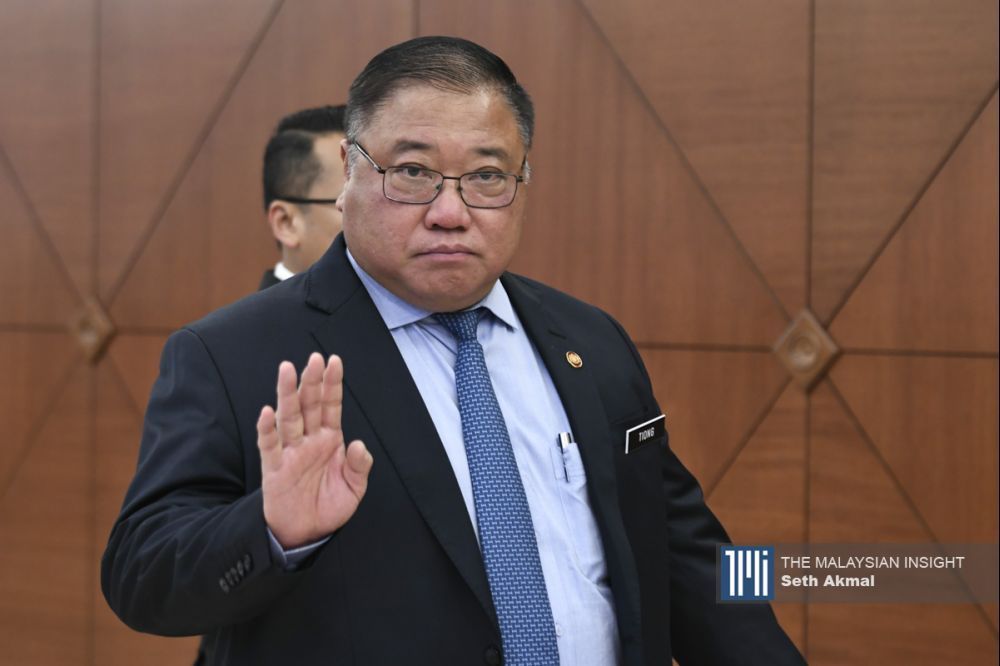 cabinet-approves-new-mm2h-regulations,-tiong-says