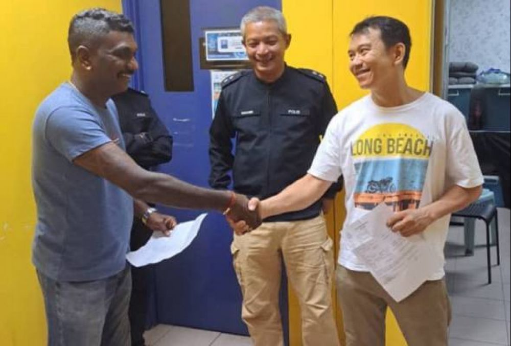 grocer-in-viral-brawl-regrets-incident,-urges-public-not-to-racialise-it