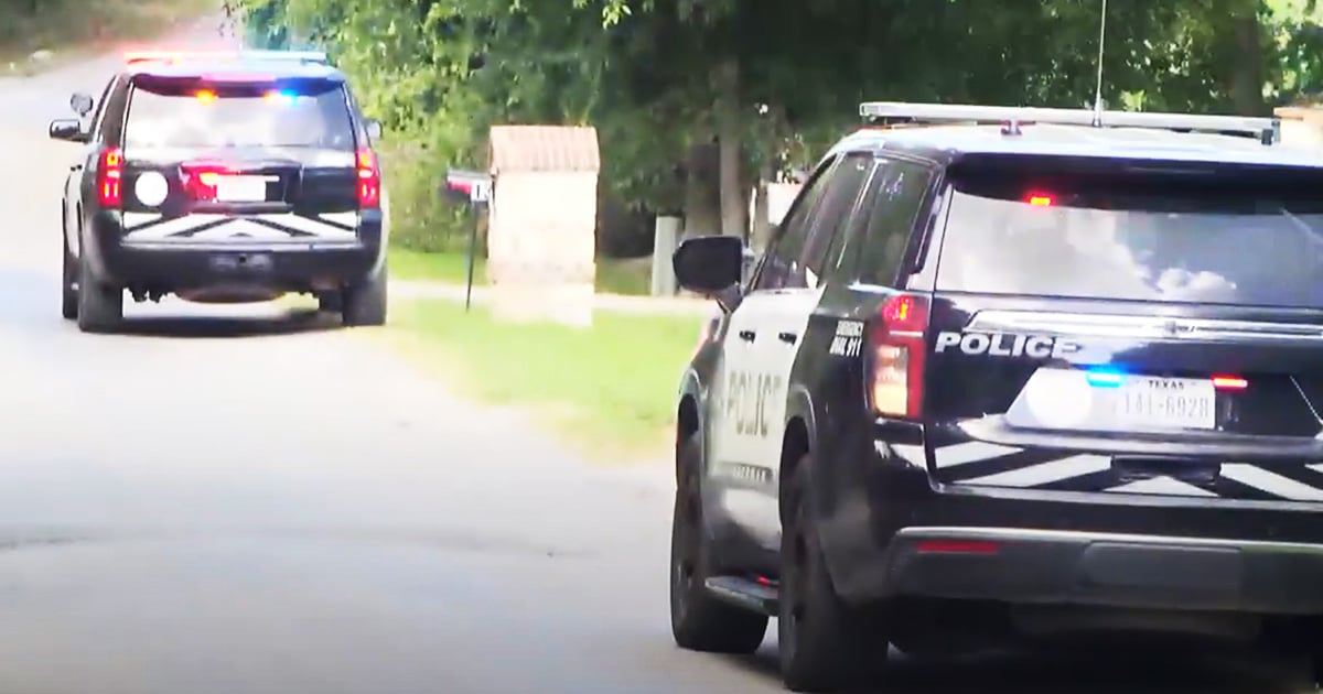 homeowner-shoots-suspected-burglar-in-the-hand-after-confronting-him-while-breaking-into-his-shed